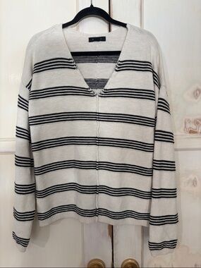Sanctuary Cream V-Neck Sweater with Black Stripes